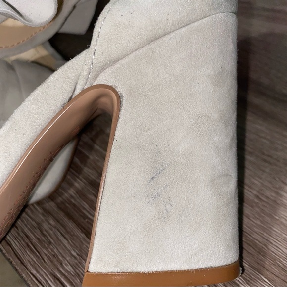 *SOLD* Charles David Haley Pleated Ruffle Heeled Sandals Size 6.5 - Picture 12 of 16